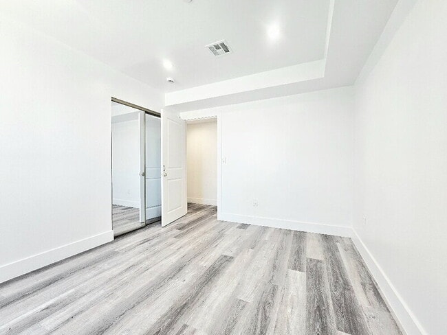 Building Photo - 2855 Cincinnati St Rental