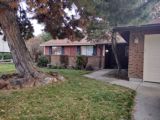 Classic South East Boise Home Available Now! - Classic South East Boise Home Available Now!