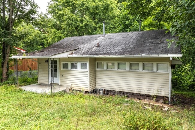 Photo - 126 Wellington Cir