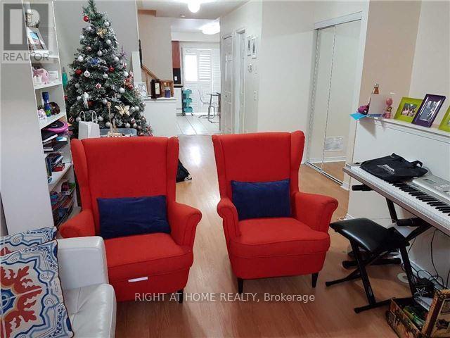Photo - 50 Strathaven Dr
