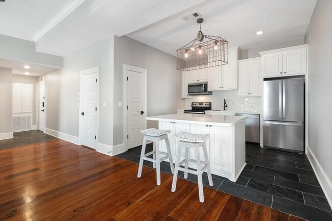 Photo - 405 24th St Unit 202