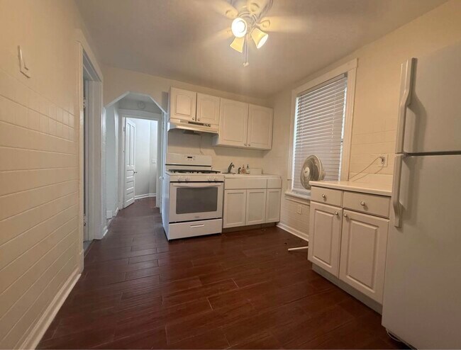 Photo - 3657 W Oakdale Ave Unidad #1