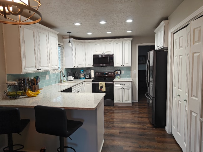 Photo - 87 N 1525 W