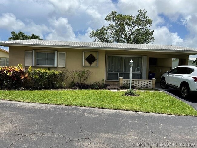 Building Photo - 3210 Sheridan Ln