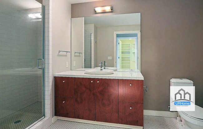 Photo - Elevated City Living: Expansive 2-Bed, 2-Bath Condo in Portland – Parking & Most Utilities Included!