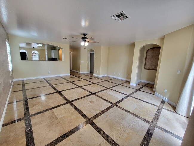 Photo - 3 Bedroom 2 Bathroom Vineyard Park Home