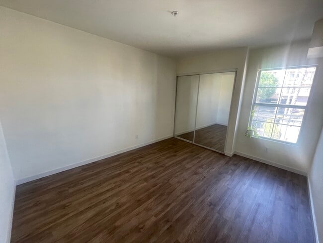 2nd Bedroom - 4750 Templeton St Unit 1201