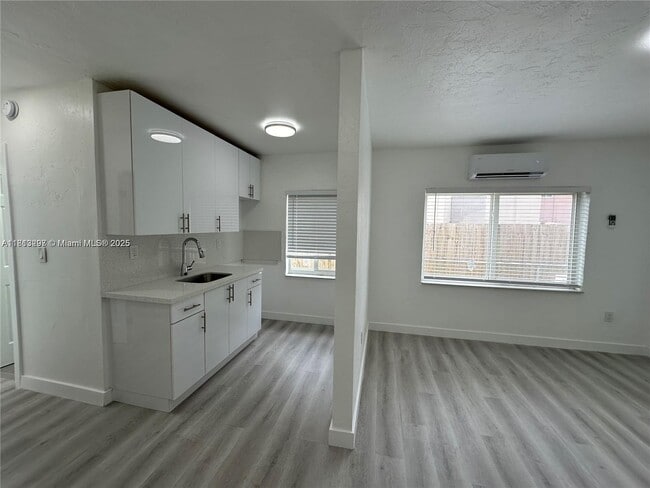 Photo - 2001 NW Flagler Terrace Apartment Unit 3