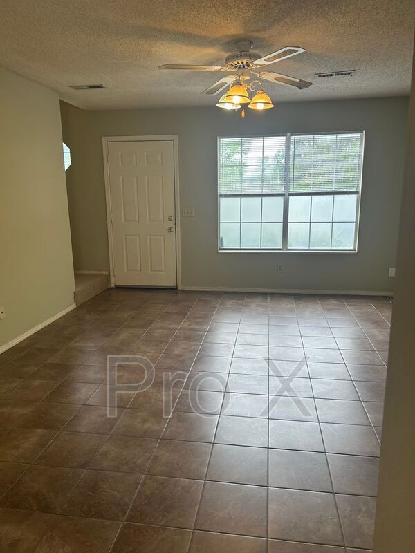 Photo - 1009 SE J St Unit C - 1009 SE J St.-B