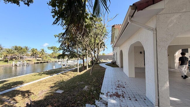 Photo - 2614 Amherst Ln