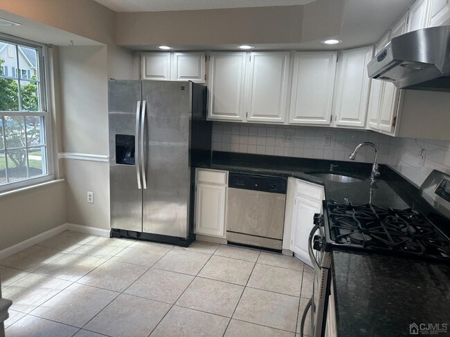 Building Photo - 62 Goodwin Dr Rental
