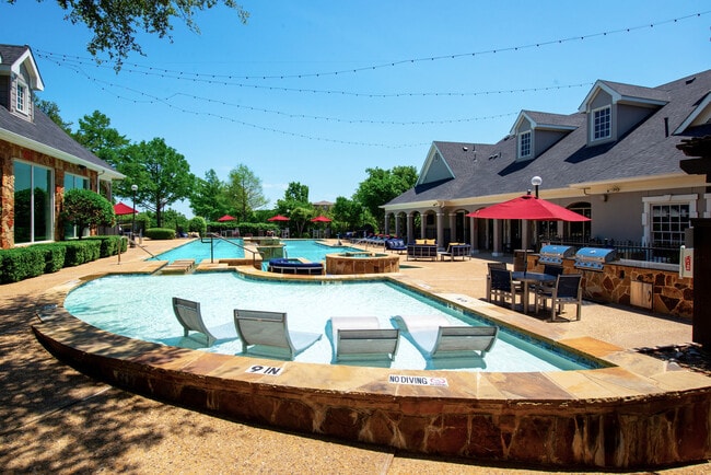 Grapevine 2499 apartments — community photo