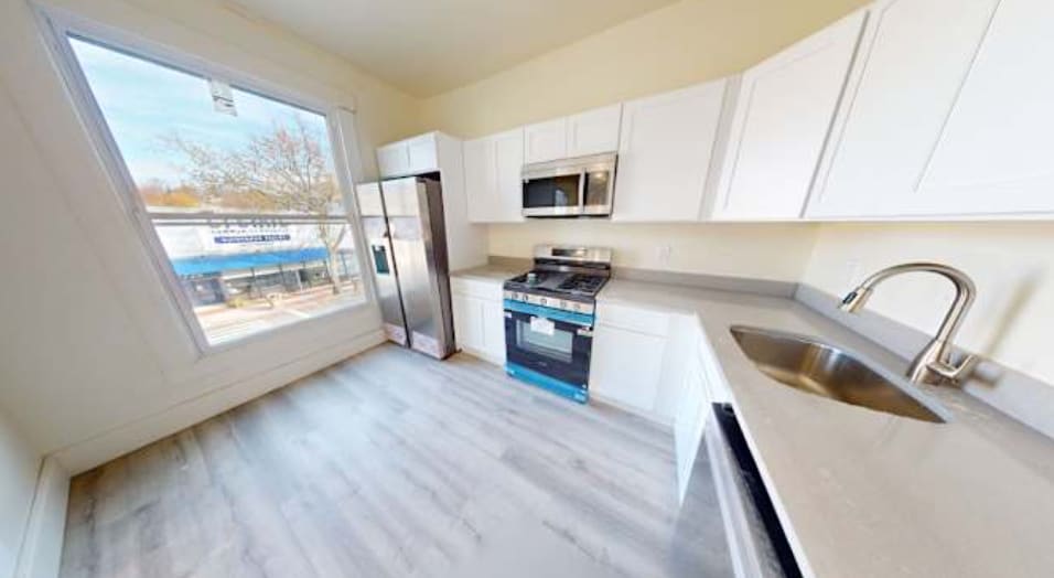 Photo - 736 Main St Unit 2A