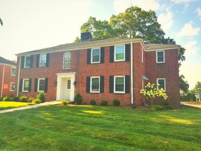 Apartments for Rent in Glastonbury, CT | ForRent.com