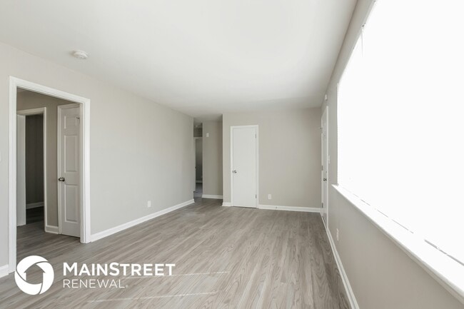 Photo - 1913 Finchley Dr