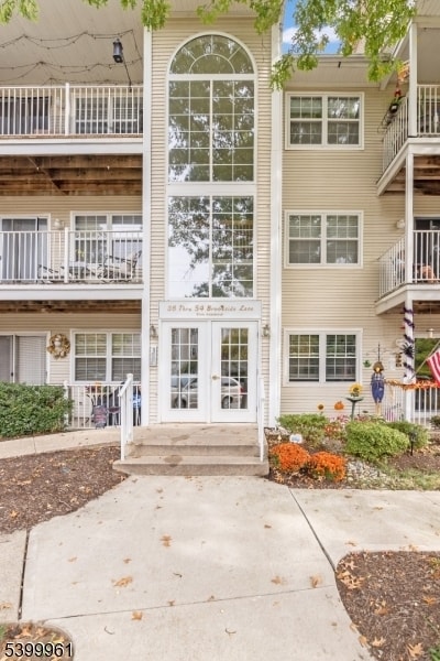 Building Photo - 52 Brookside Ln