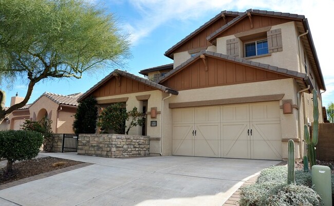 Building Photo - 4 Bedroom, 2.5 Bathroom in Oro Valley