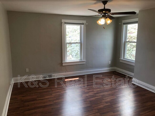 Photo - 230 Magazine St