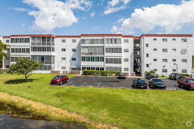 Photo - Sapphire Condominium