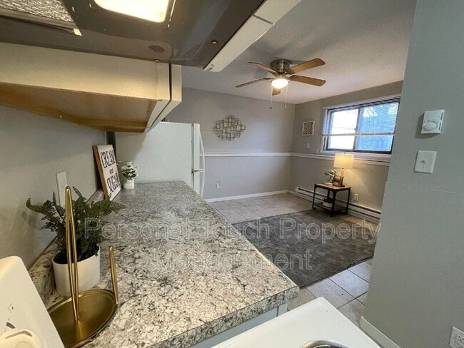 Photo - 717 30th St N Unidad 5