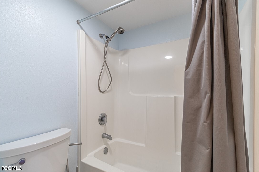 Photo - 7410 Lake Breeze Dr Unit 203