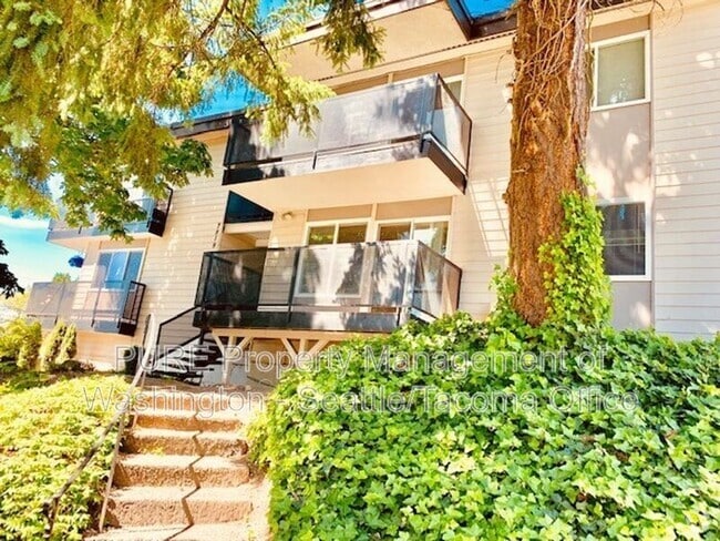 Building Photo - 7919 35th Ave SW Rental