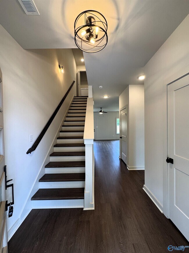 Photo - 2504 Freeman Rd SW