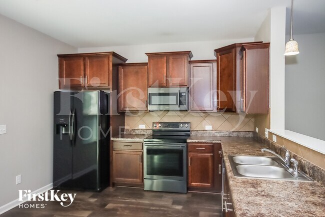 Photo - 905 Little Dog Ln