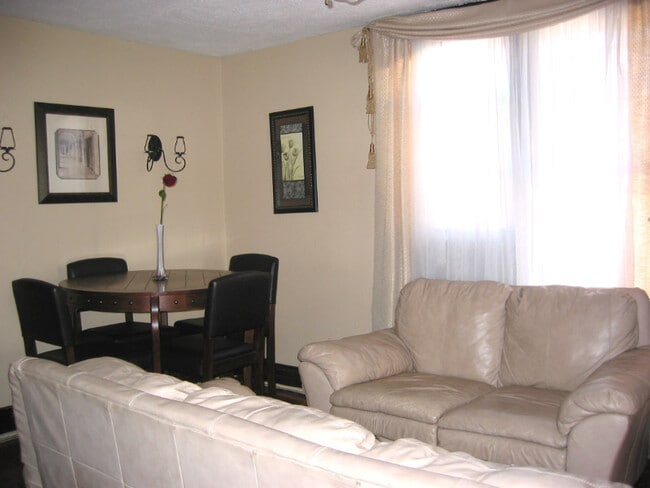 Photo - 32 W Elizabeth Ave Unit #3