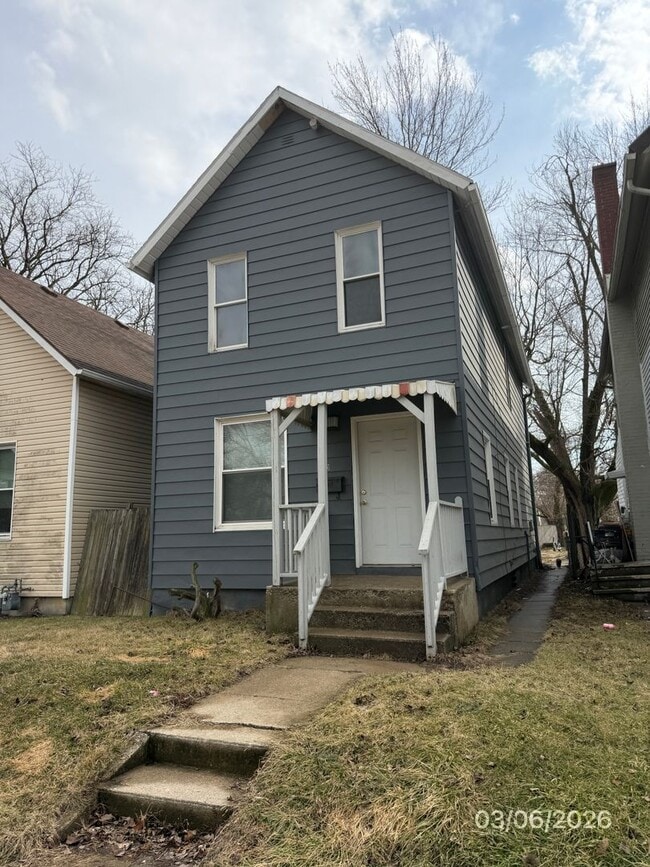Building Photo - 2730 Chestnut St