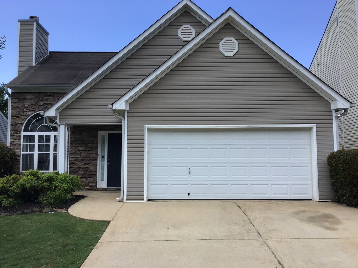 Photo - 294 Greystone Cir