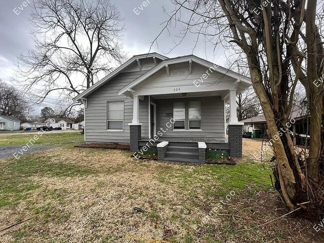 Building Photo - 524 Pollock St