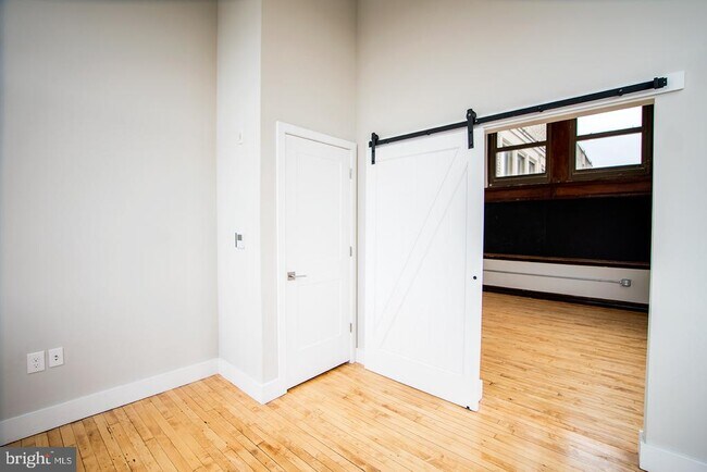 Photo - 1300 S 19th St Unit 301