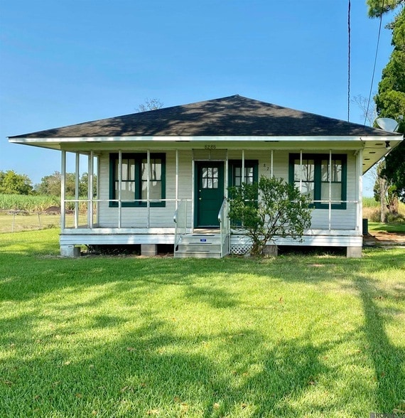 Building Photo - 8286 La 44