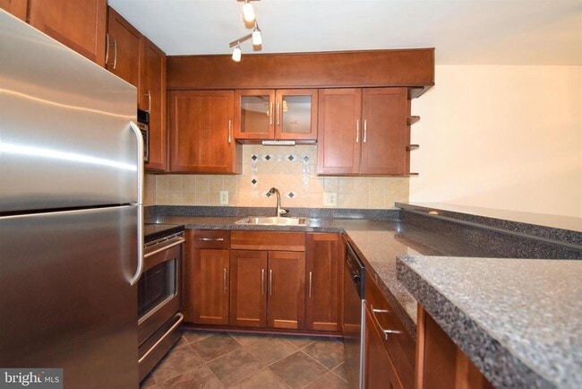 Photo - 5821 Inman Park Cir Unit 140