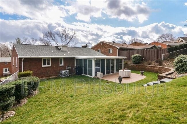 Photo - 825 Bethany Dr