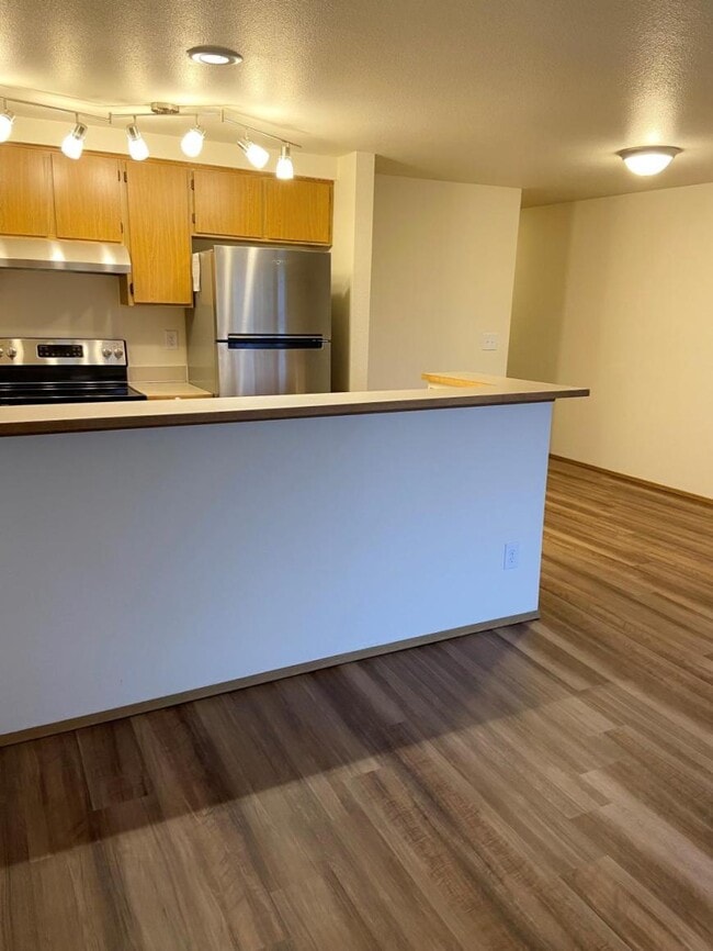 Building Photo - 2 bedroom in Seattle WA 98103 Unit 104 Rental