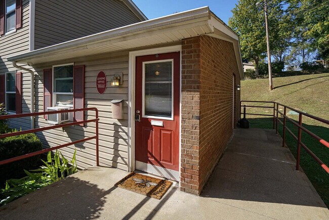 Lincoln Apartments