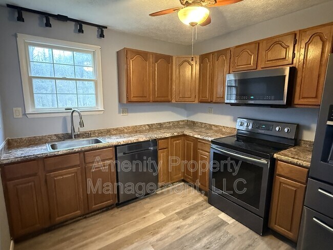 Photo - 5974 Ladysmeade Ln