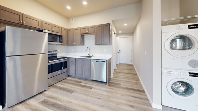 City View Studio A - Kitchen - The 508 West