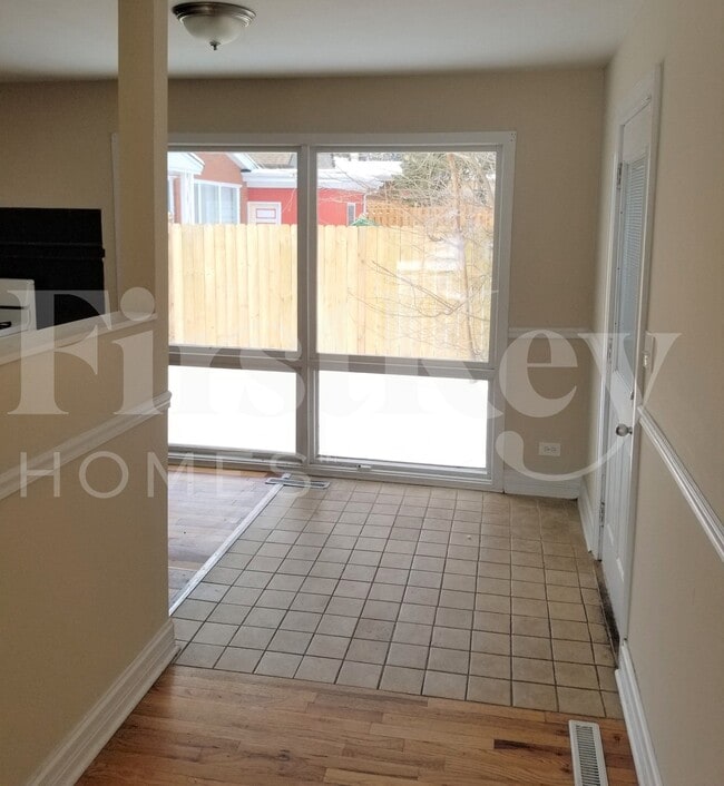 303 N Prospect Ave