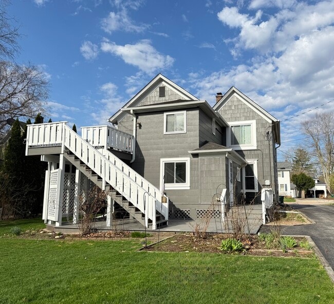 Photo - 14 S Jackson St