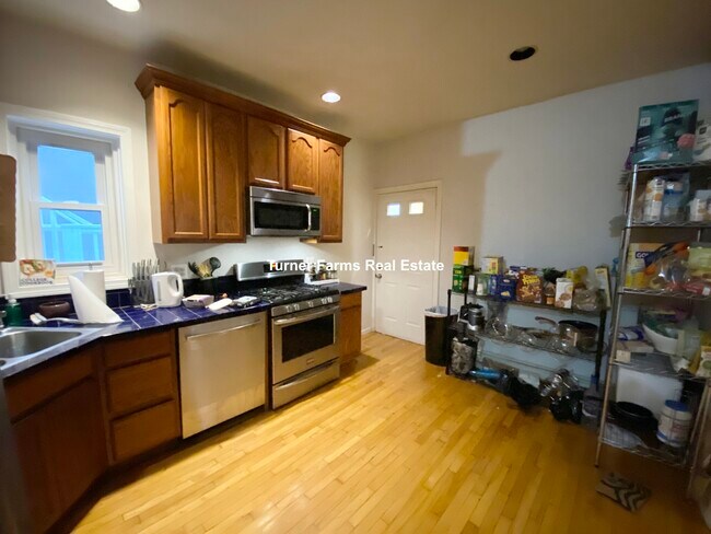 Photo - 7 Iroquois St Unit 2