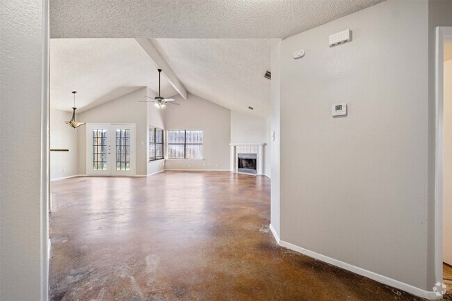 Building Photo - 1108 Peach Tree Cove Rental