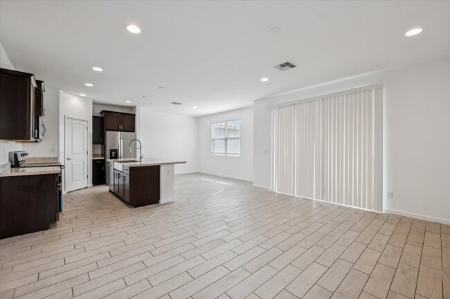 Photo - 4343 W Allen St