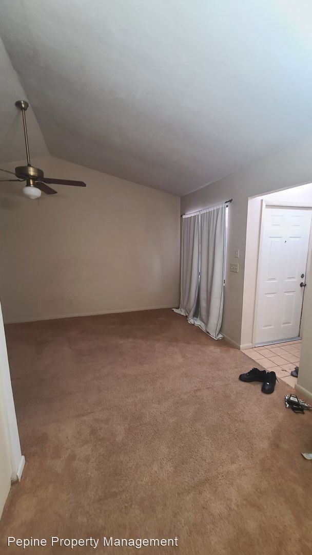 2 br, 1 bath House - 2862 SW 39th Ave