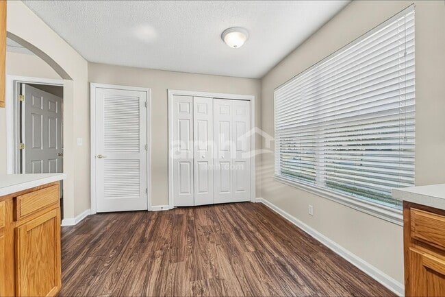 Photo - 11134 Lauren Oak Ln
