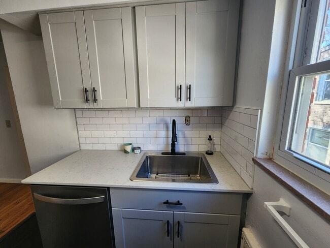 Photo - 4257 Fergus St Unit 3