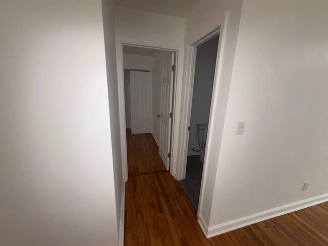 Photo - 702-704-704 Fifth Ave Unit E2