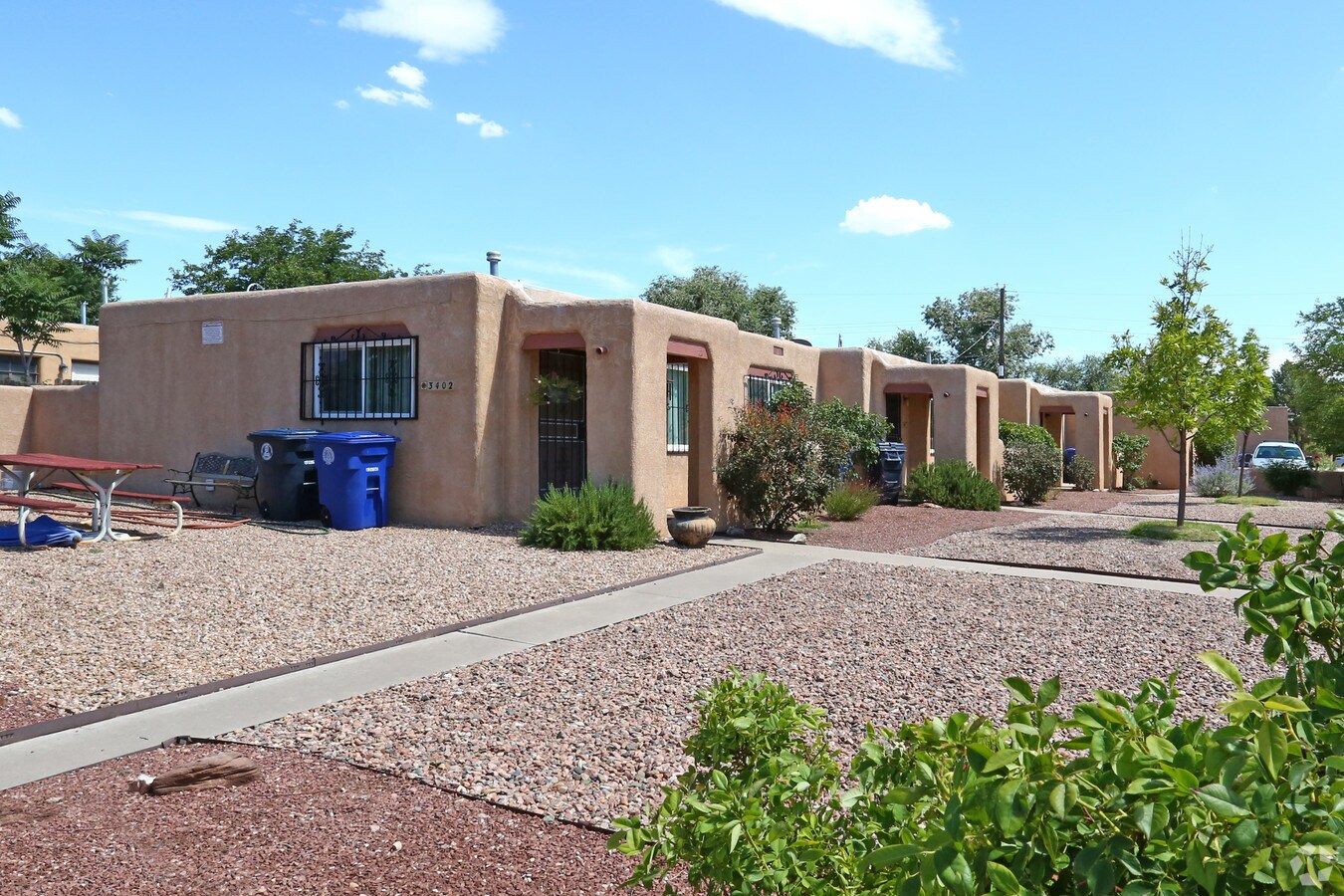 Knob Heights Triplexes - Knob Heights Triplexes Apartments